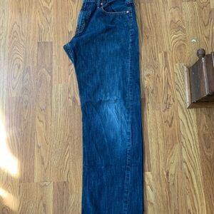 Levi 569, size 32x34